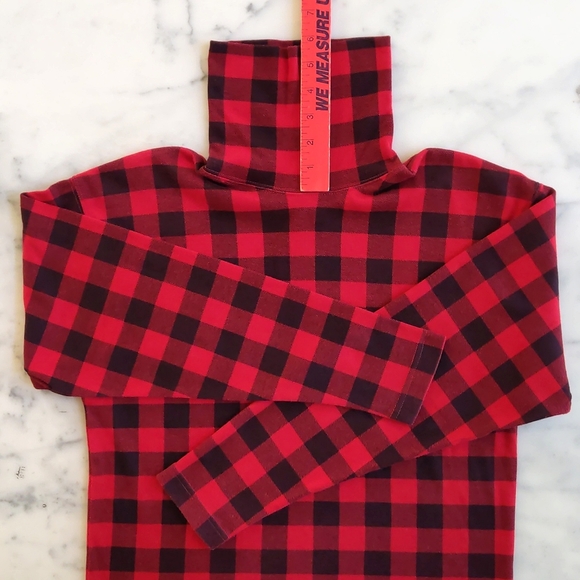 TheLimited Cotton Blended Black/Red Plaid Turtleneck LongSleeve DropShoulder Top - Picture 4 of 4